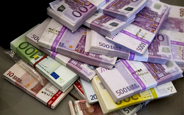 Ein Haufen voller Euroscheine